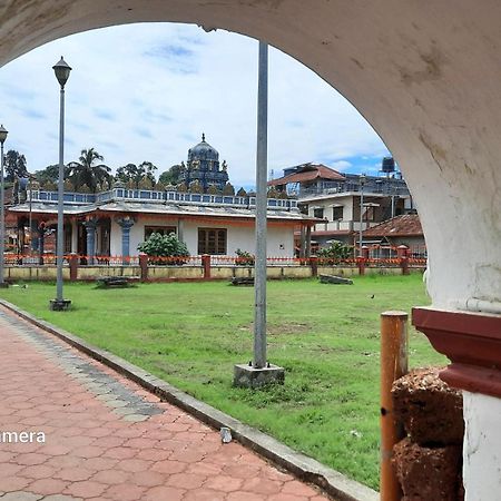 Varam Homestay Madikeri Exteriör bild
