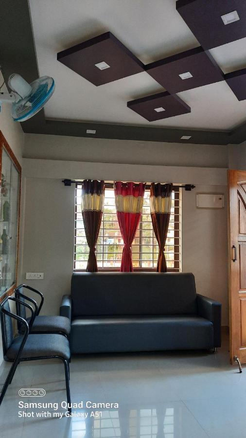 Varam Homestay Madikeri Exteriör bild